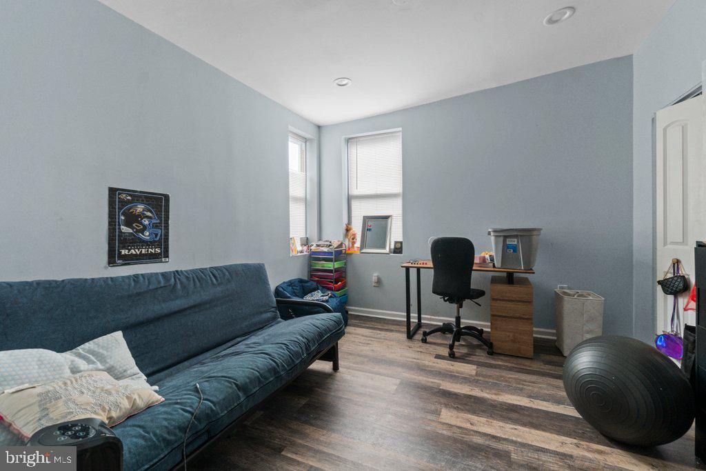 UPTON - Residential Income