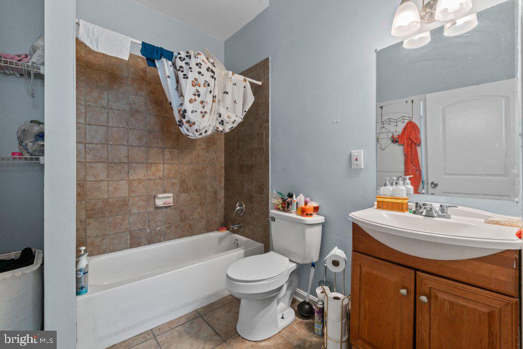 UPTON - Residential Income