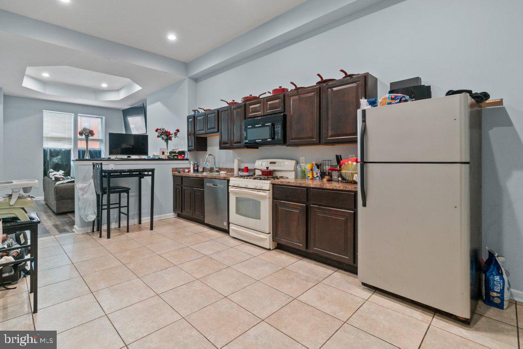 UPTON - Residential Income