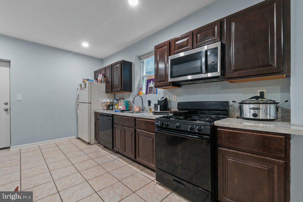 UPTON - Residential Income