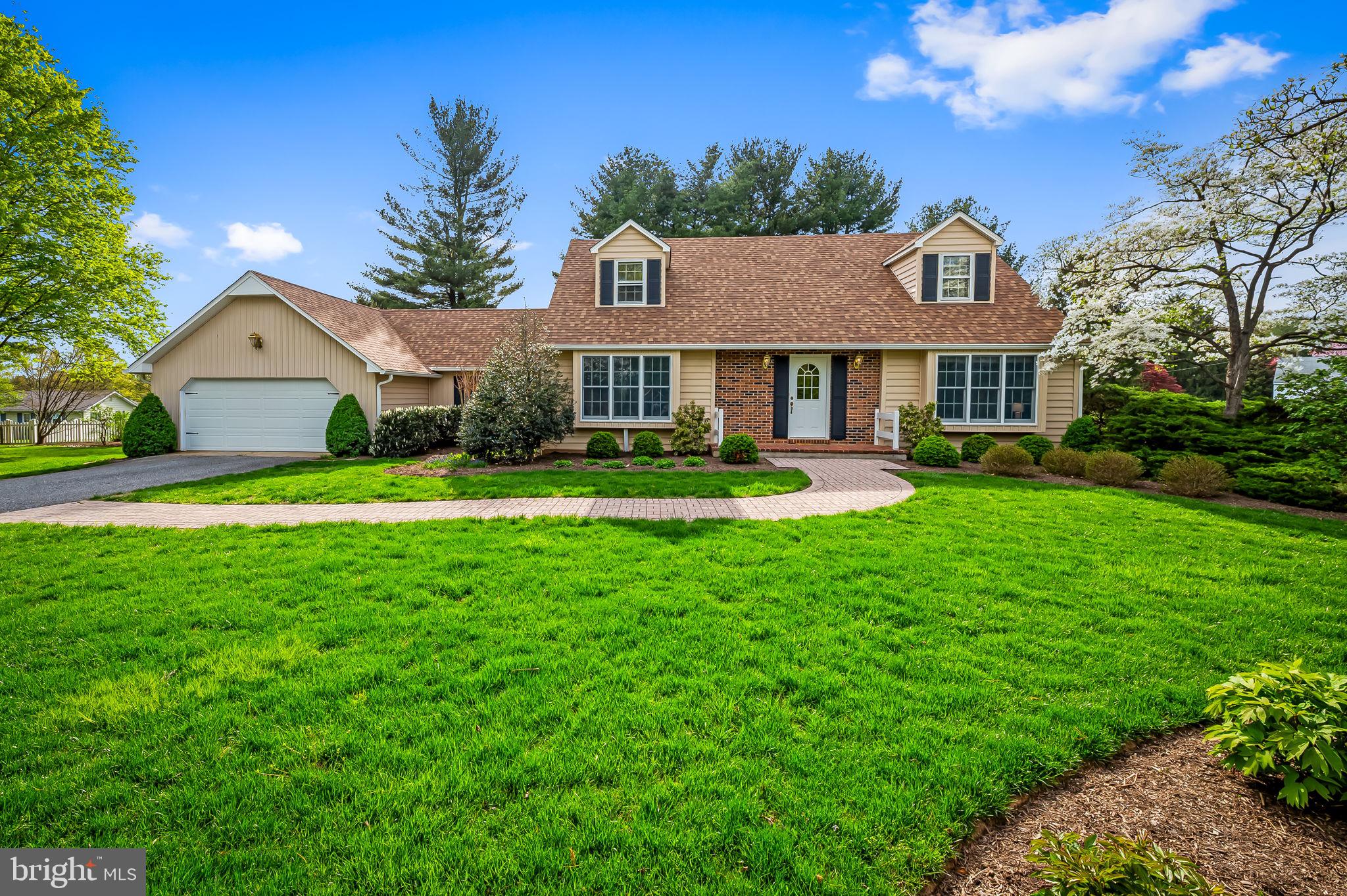 FALLS ROAD CORRIDOR - Residential