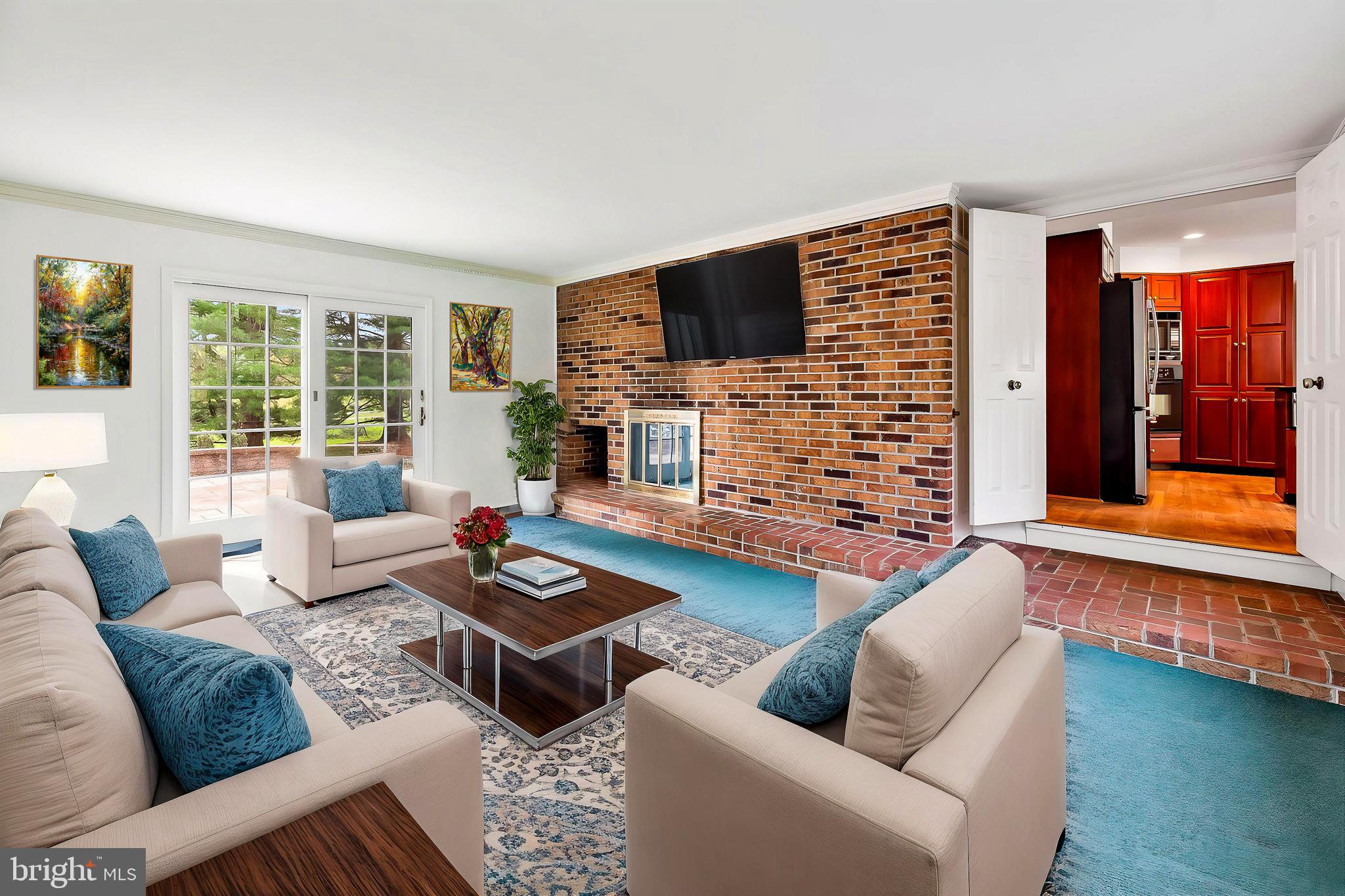 FALLS ROAD CORRIDOR - Residential