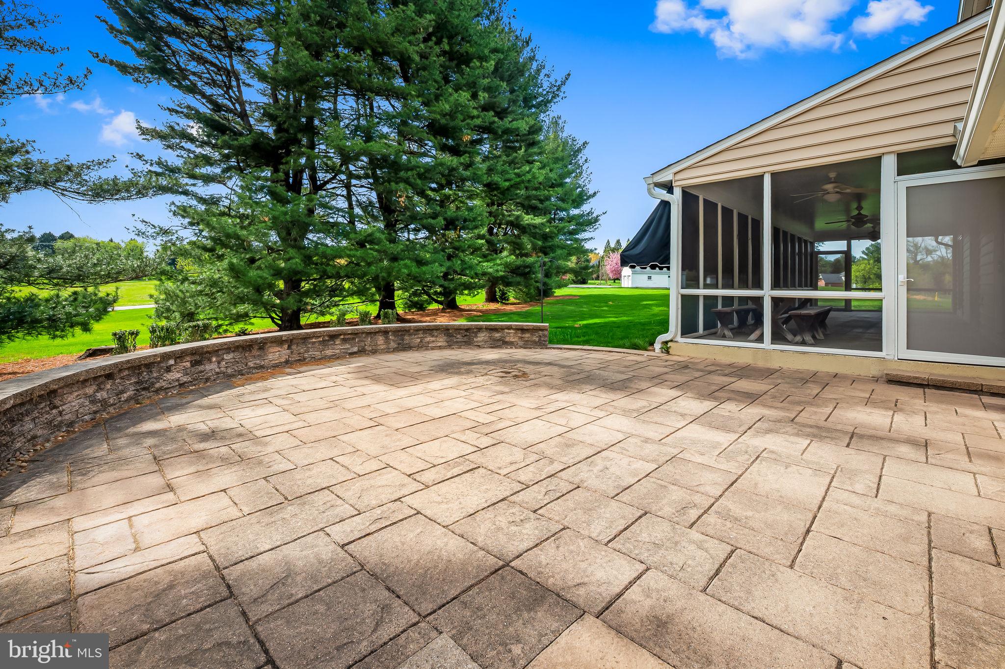 FALLS ROAD CORRIDOR - Residential