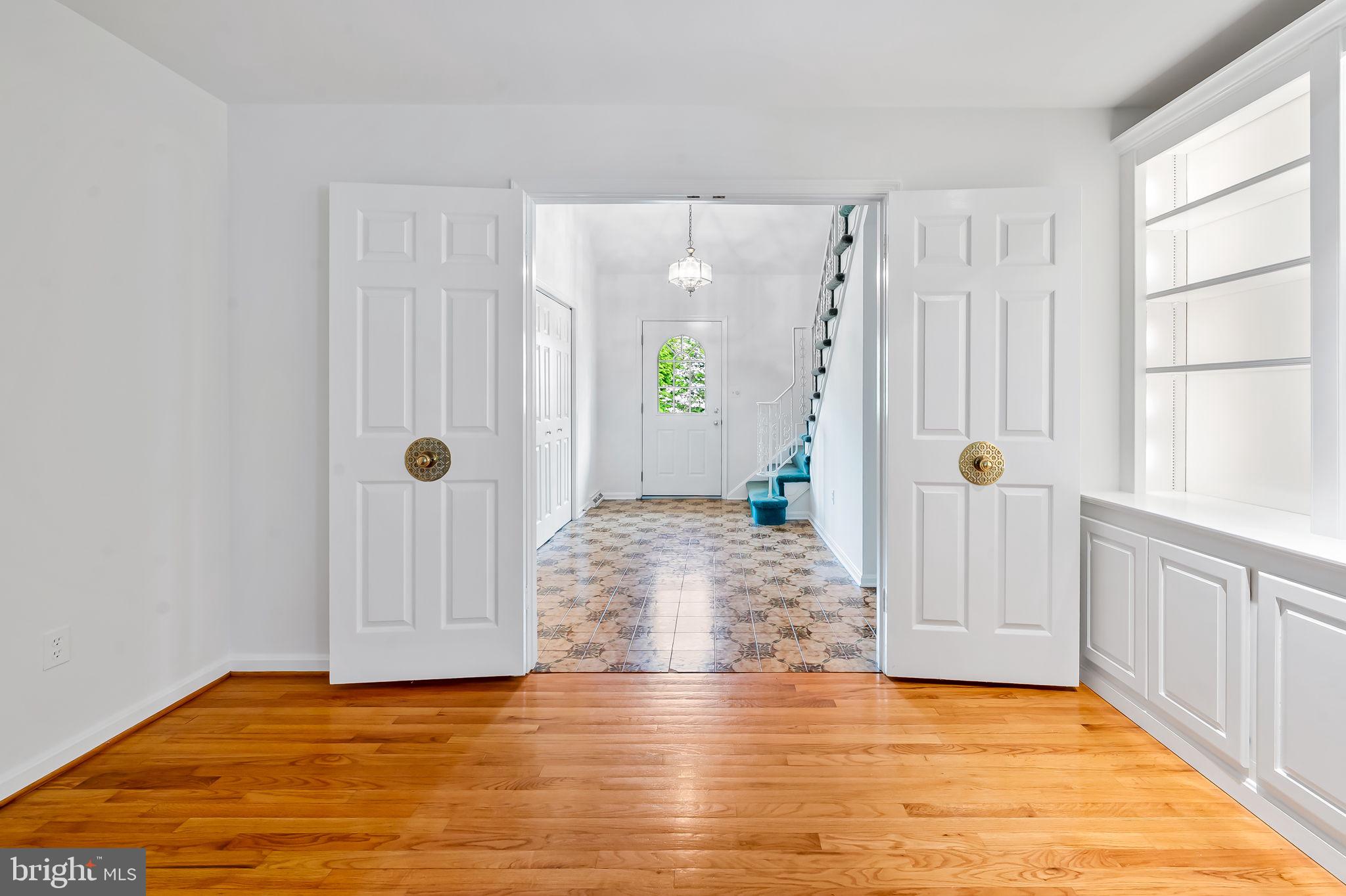 1514 IVY HILL ROAD