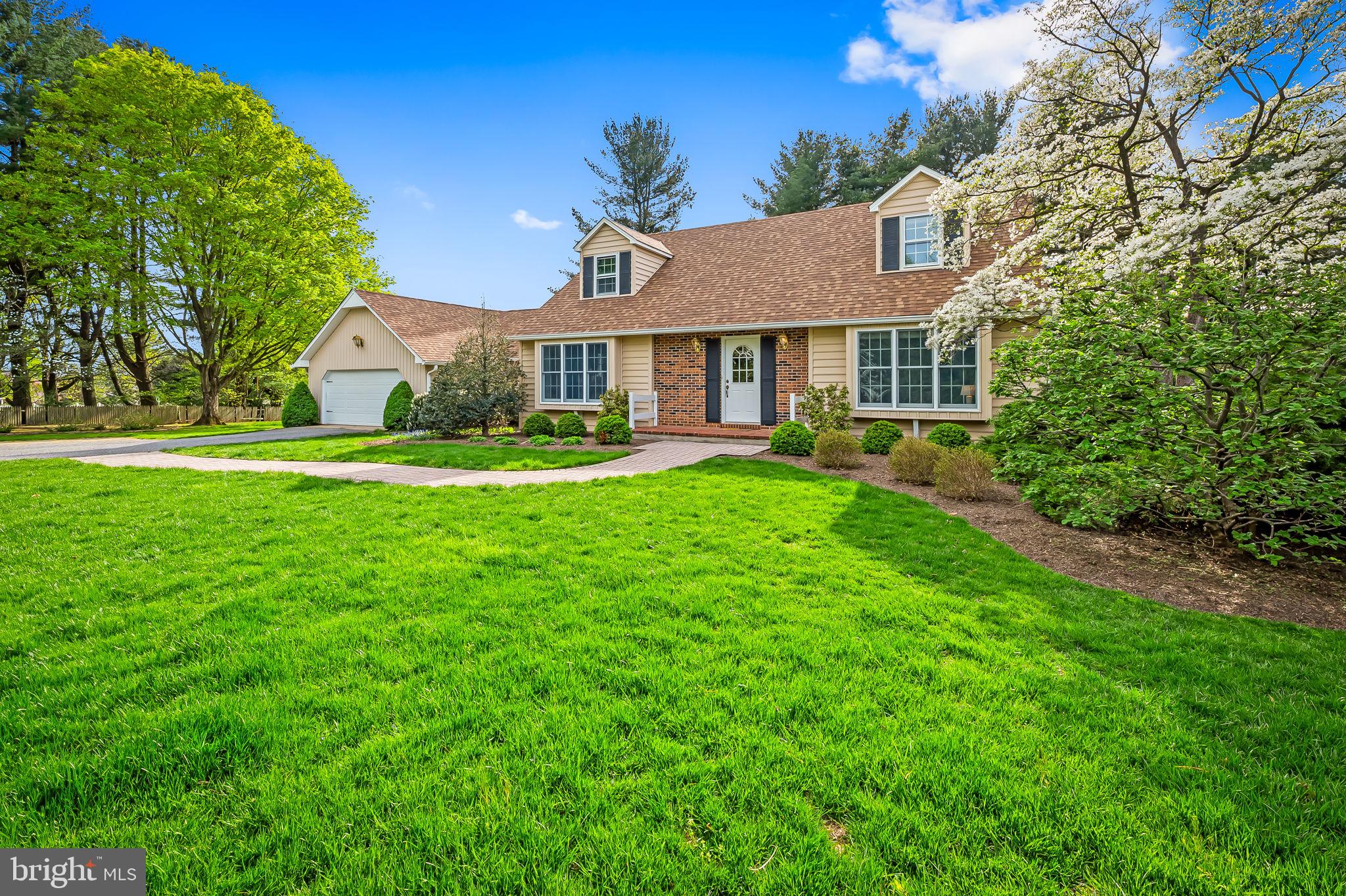 1514 IVY HILL ROAD