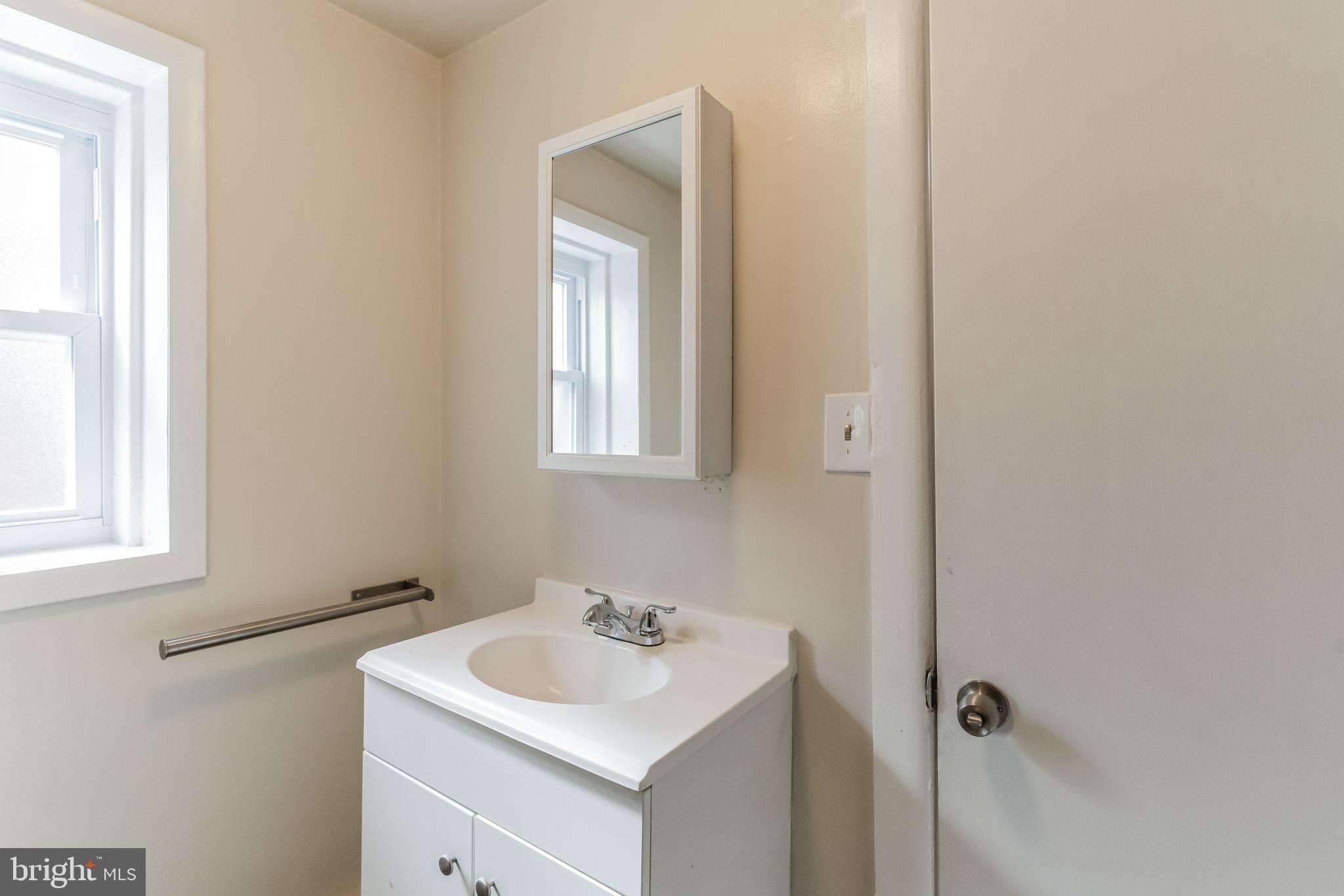 SOUTH KENSINGTON - Residential Lease