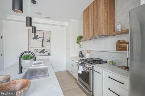 Townhouse For Sale - 1328 E Berks Street #B3<br/> PHILADELPHIA, PA 19125