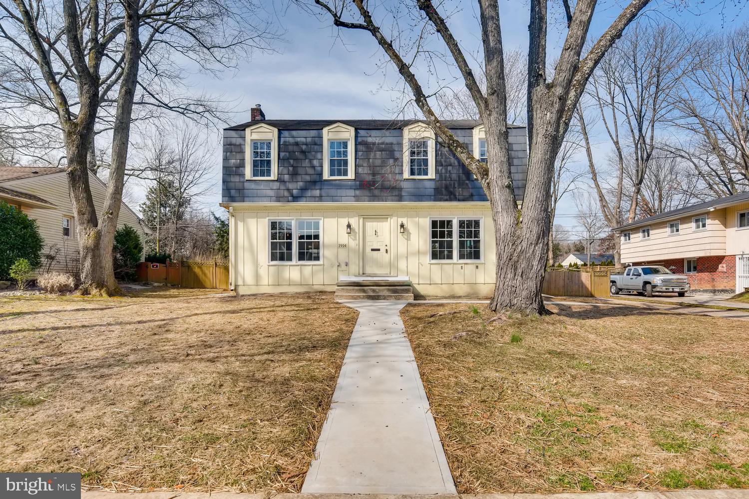 NORTHAMPTON - Residential