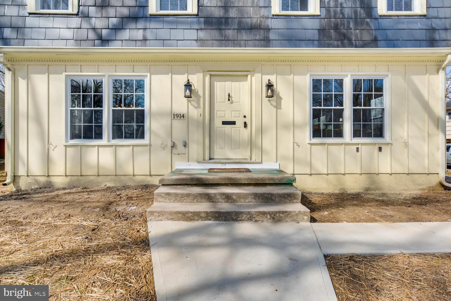 NORTHAMPTON - Residential