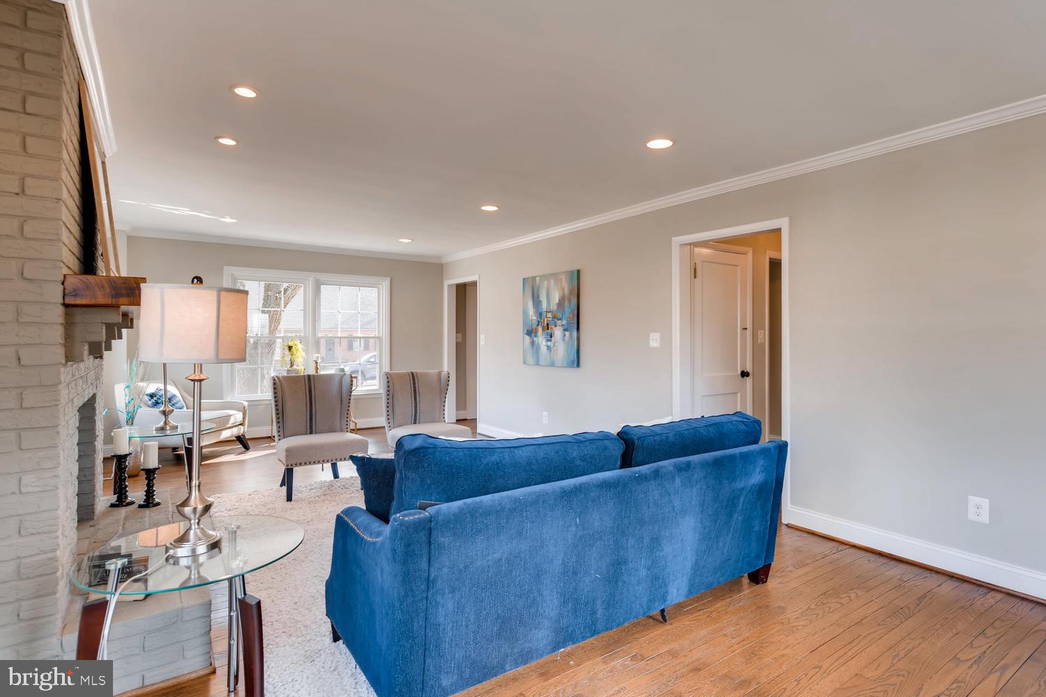 NORTHAMPTON - Residential