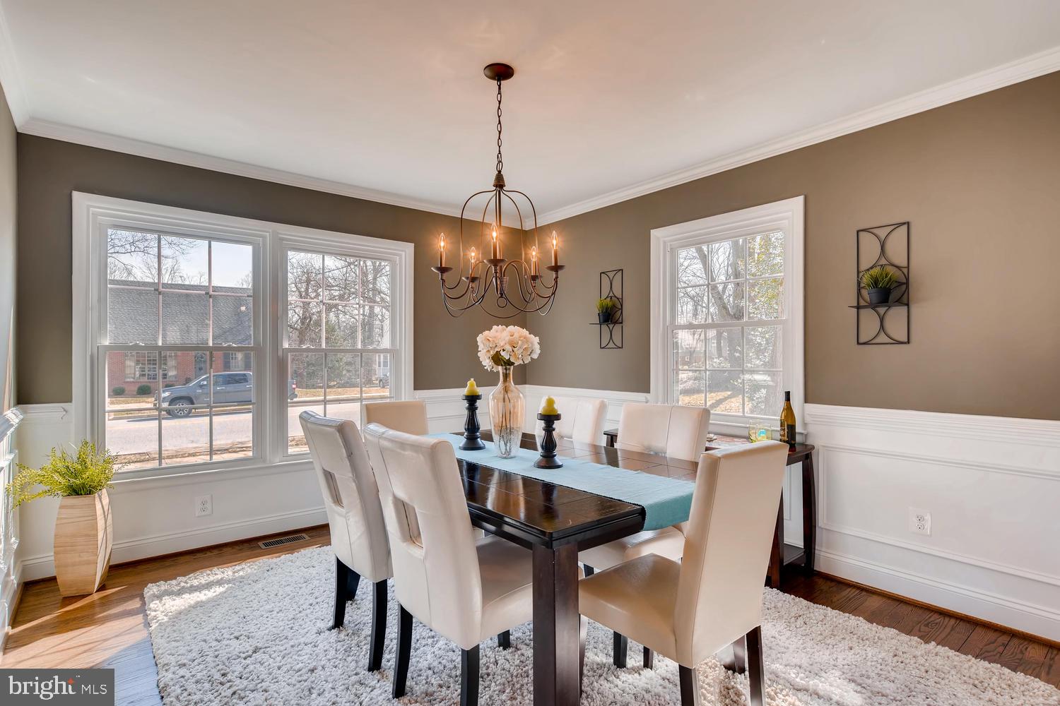 NORTHAMPTON - Residential