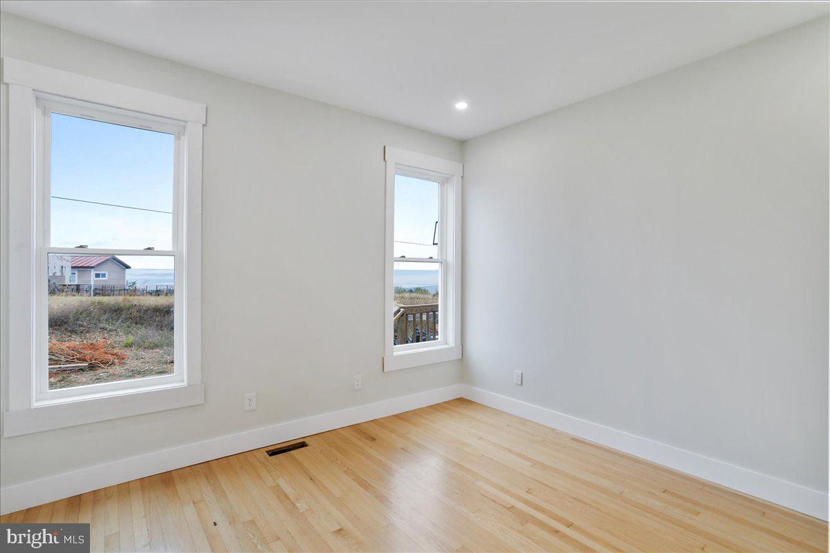 APPLEFIELDS OF HEAVEN - Residential