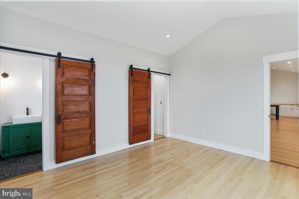 APPLEFIELDS OF HEAVEN - Residential