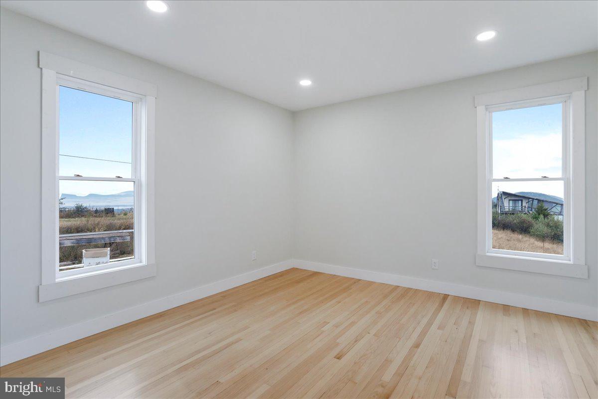 APPLEFIELDS OF HEAVEN - Residential