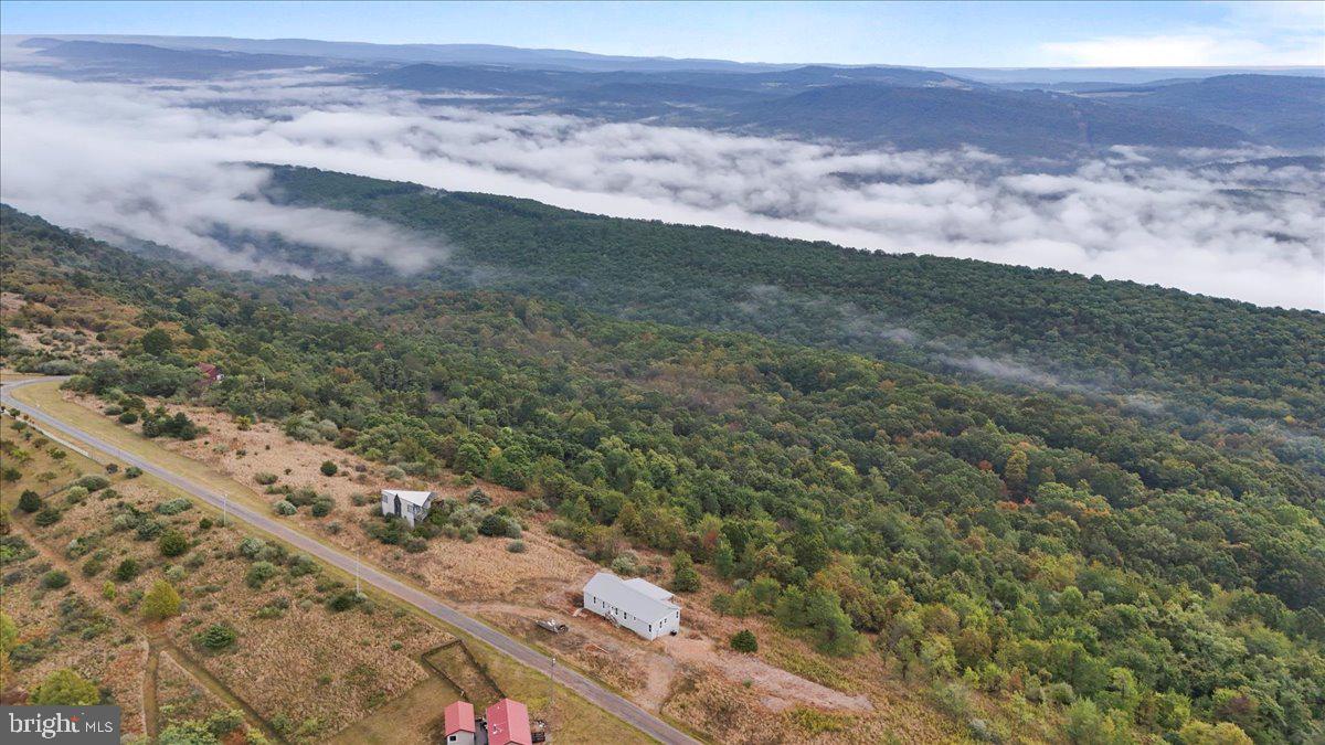 APPLEFIELDS OF HEAVEN - Residential