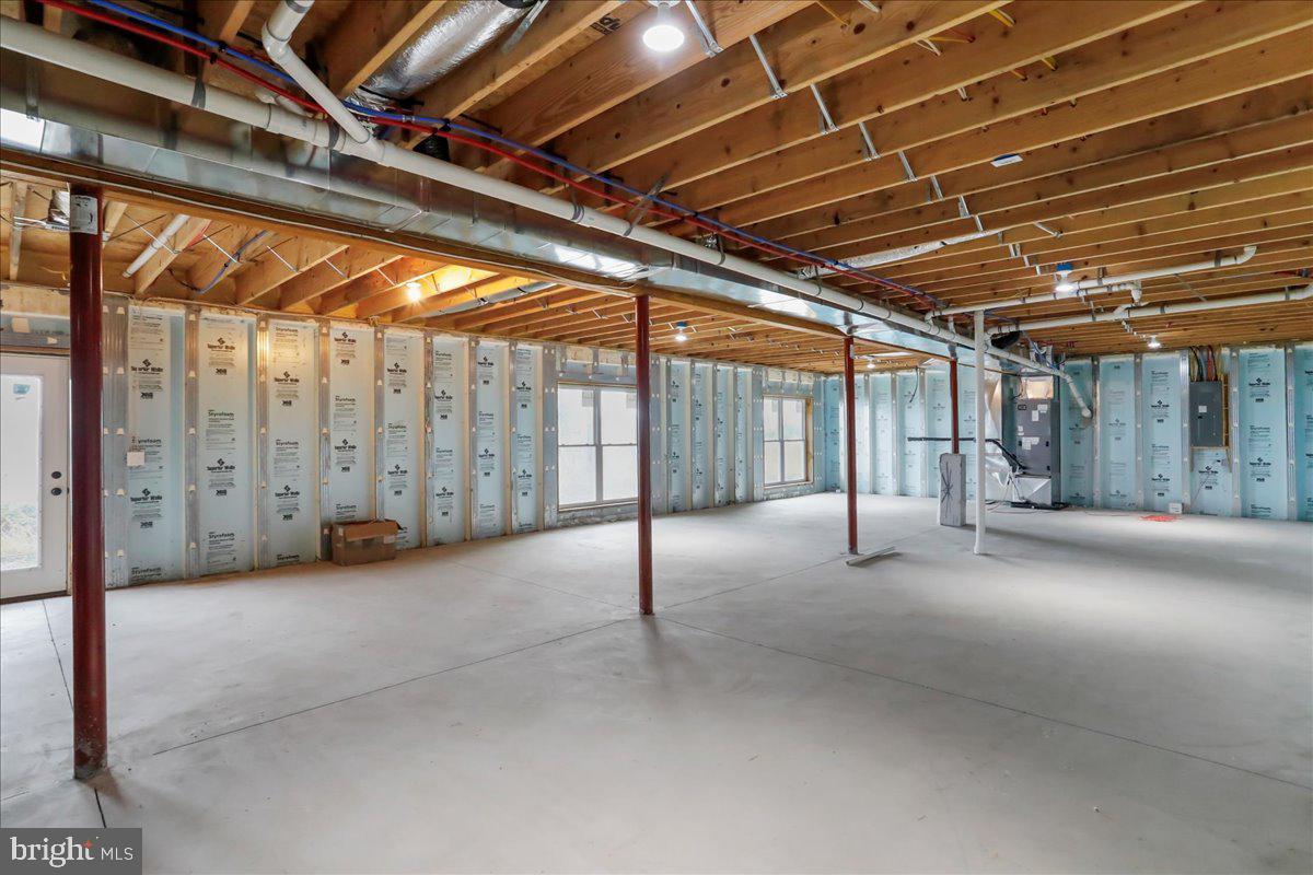 APPLEFIELDS OF HEAVEN - Residential