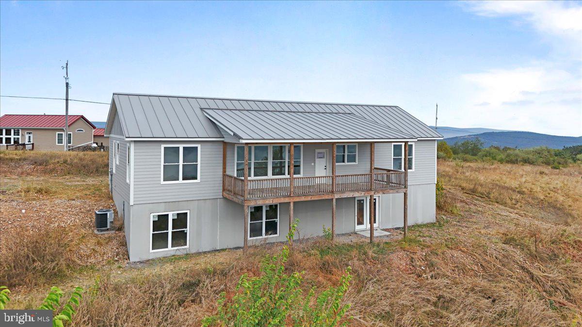 APPLEFIELDS OF HEAVEN - Residential