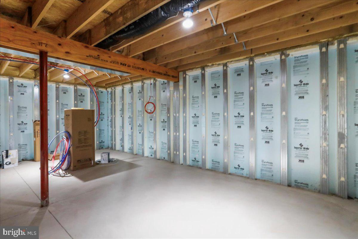 APPLEFIELDS OF HEAVEN - Residential