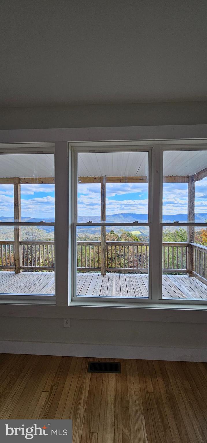 APPLEFIELDS OF HEAVEN - Residential