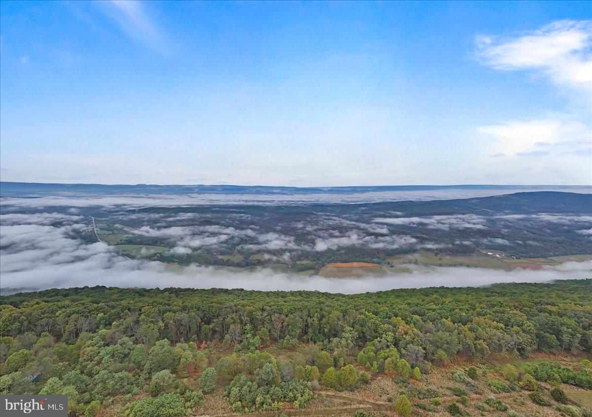 APPLEFIELDS OF HEAVEN - Residential