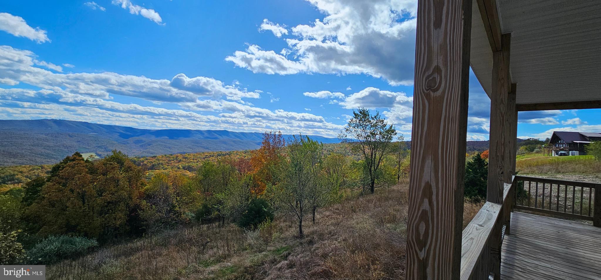 APPLEFIELDS OF HEAVEN - Residential