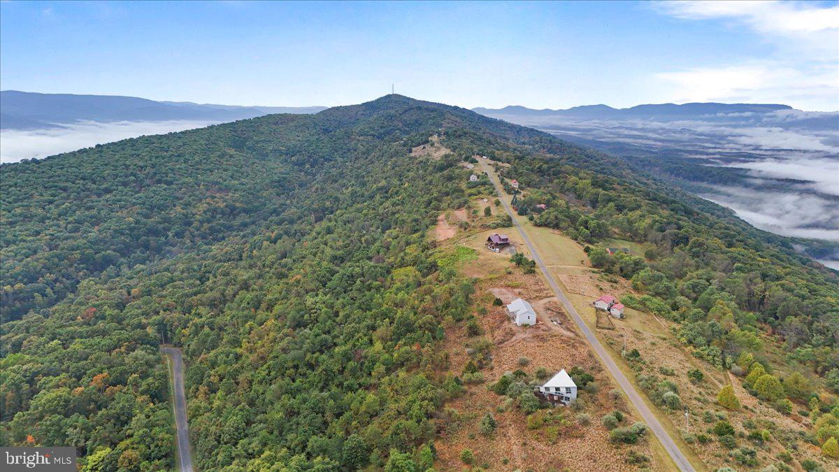 APPLEFIELDS OF HEAVEN - Residential