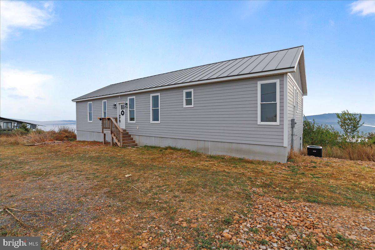 APPLEFIELDS OF HEAVEN - Residential