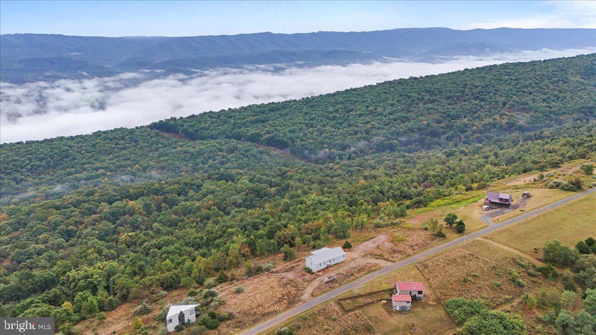 APPLEFIELDS OF HEAVEN - Residential