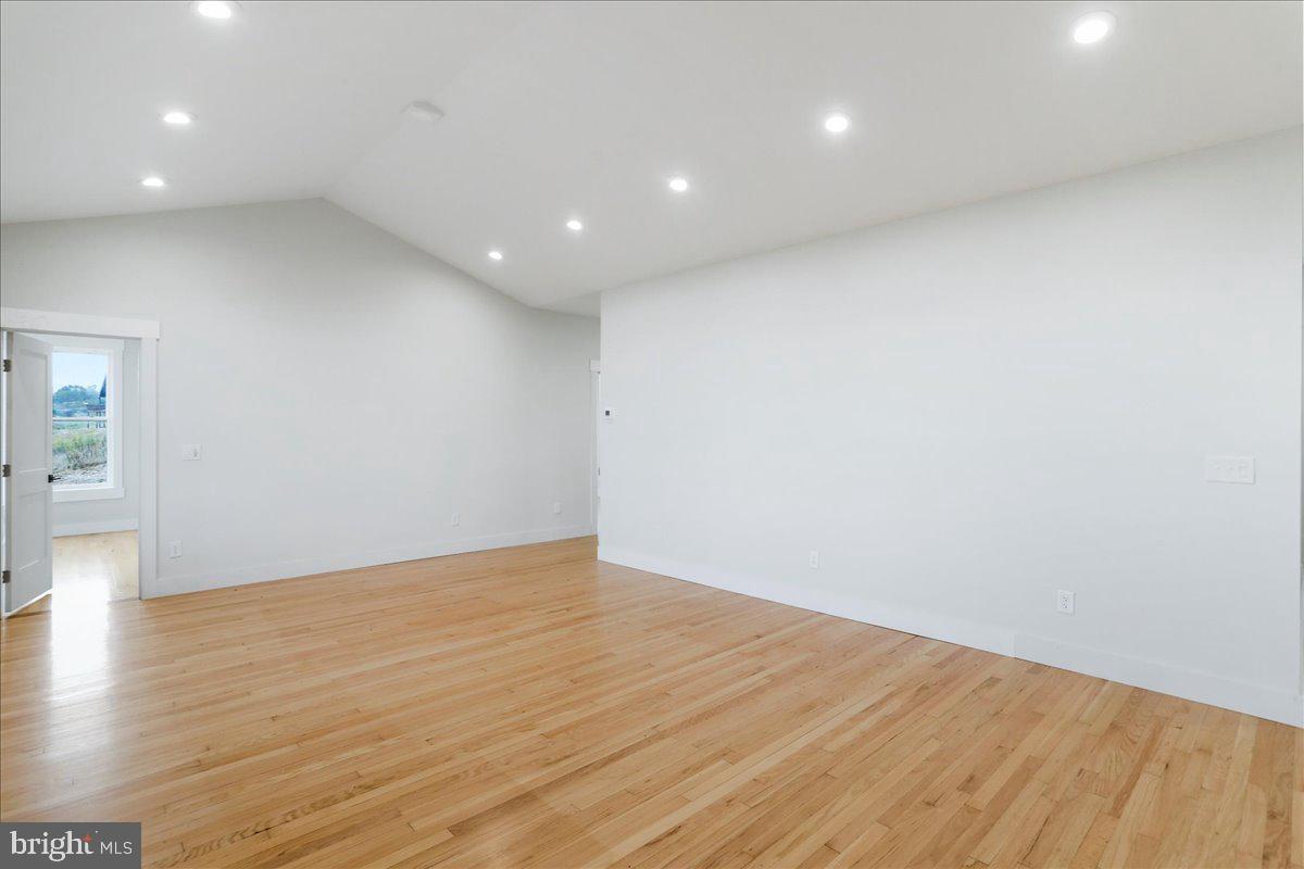 APPLEFIELDS OF HEAVEN - Residential