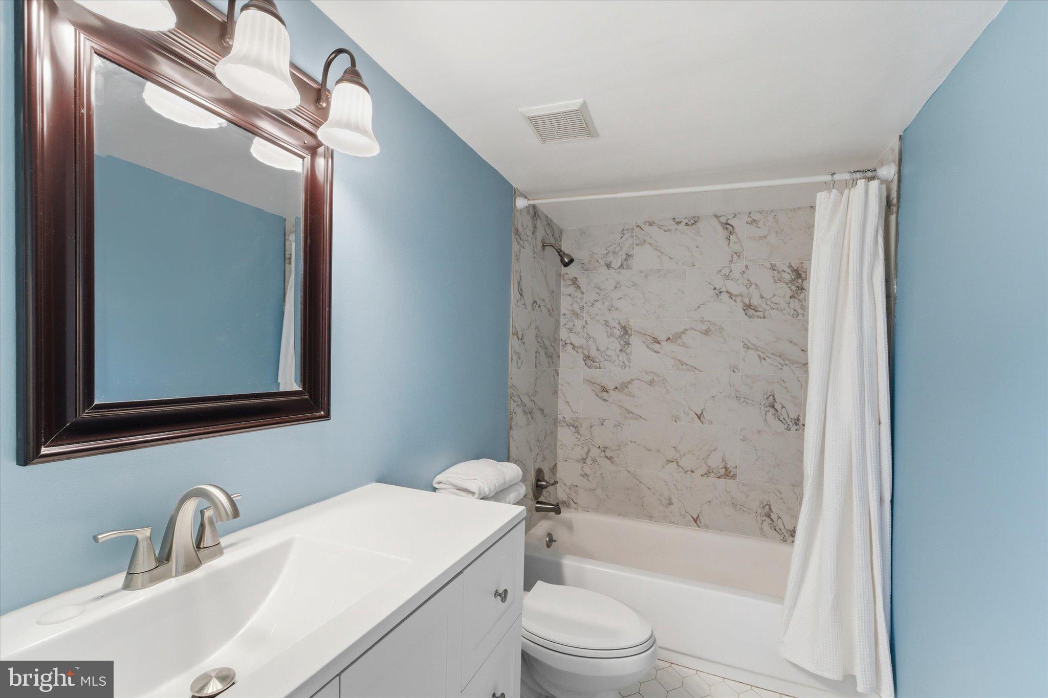 LOWENBACH - Residential