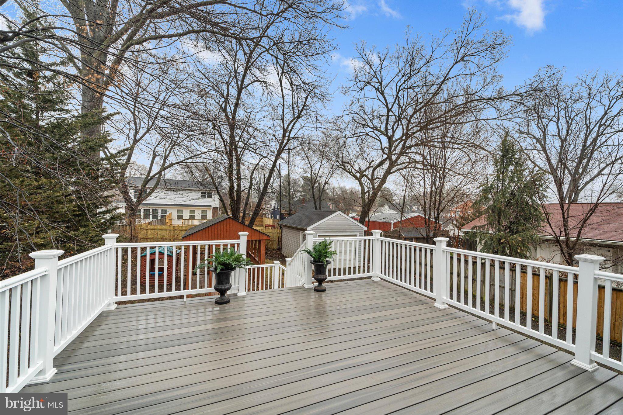 LOWENBACH - Residential