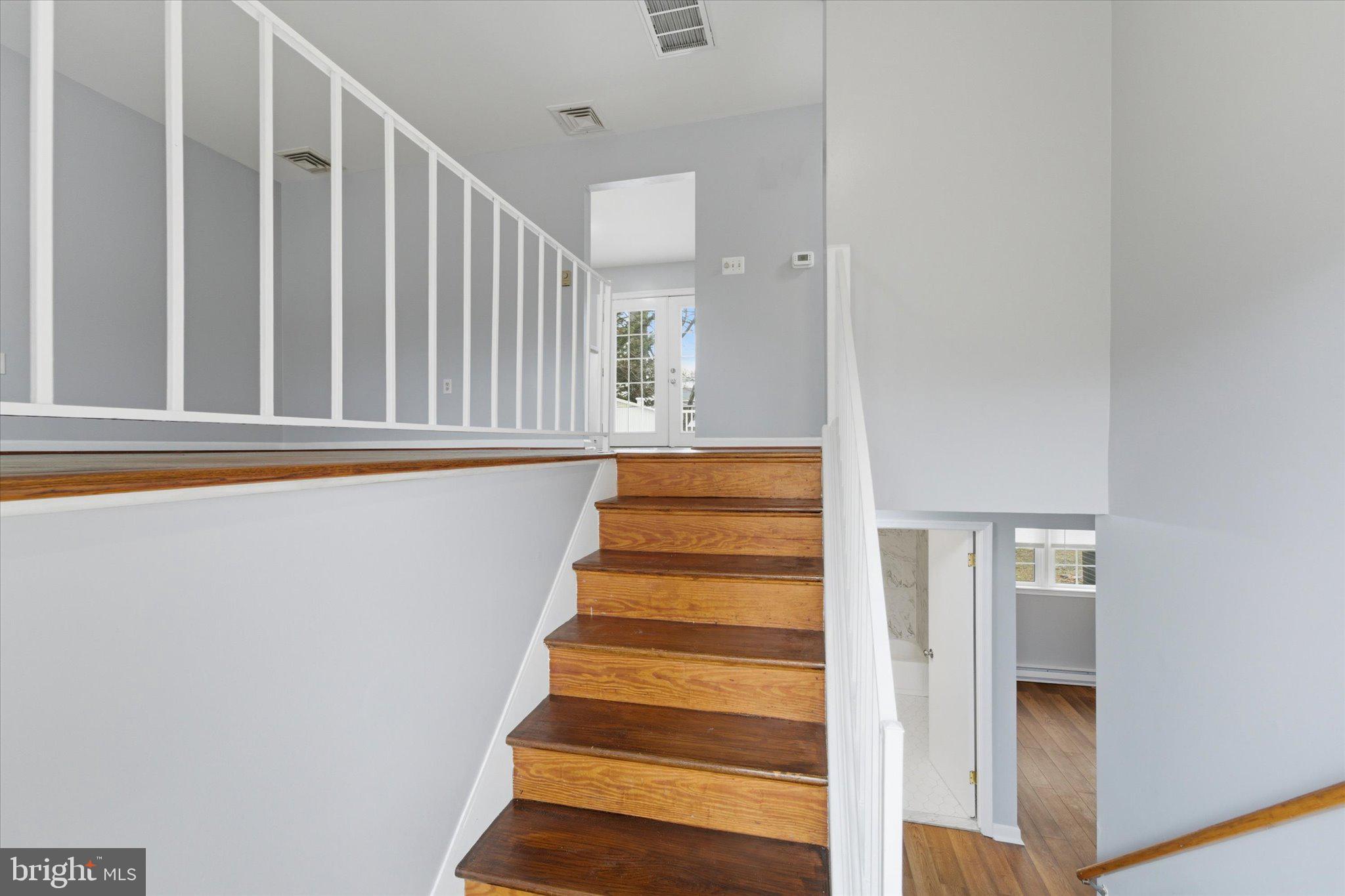 LOWENBACH - Residential