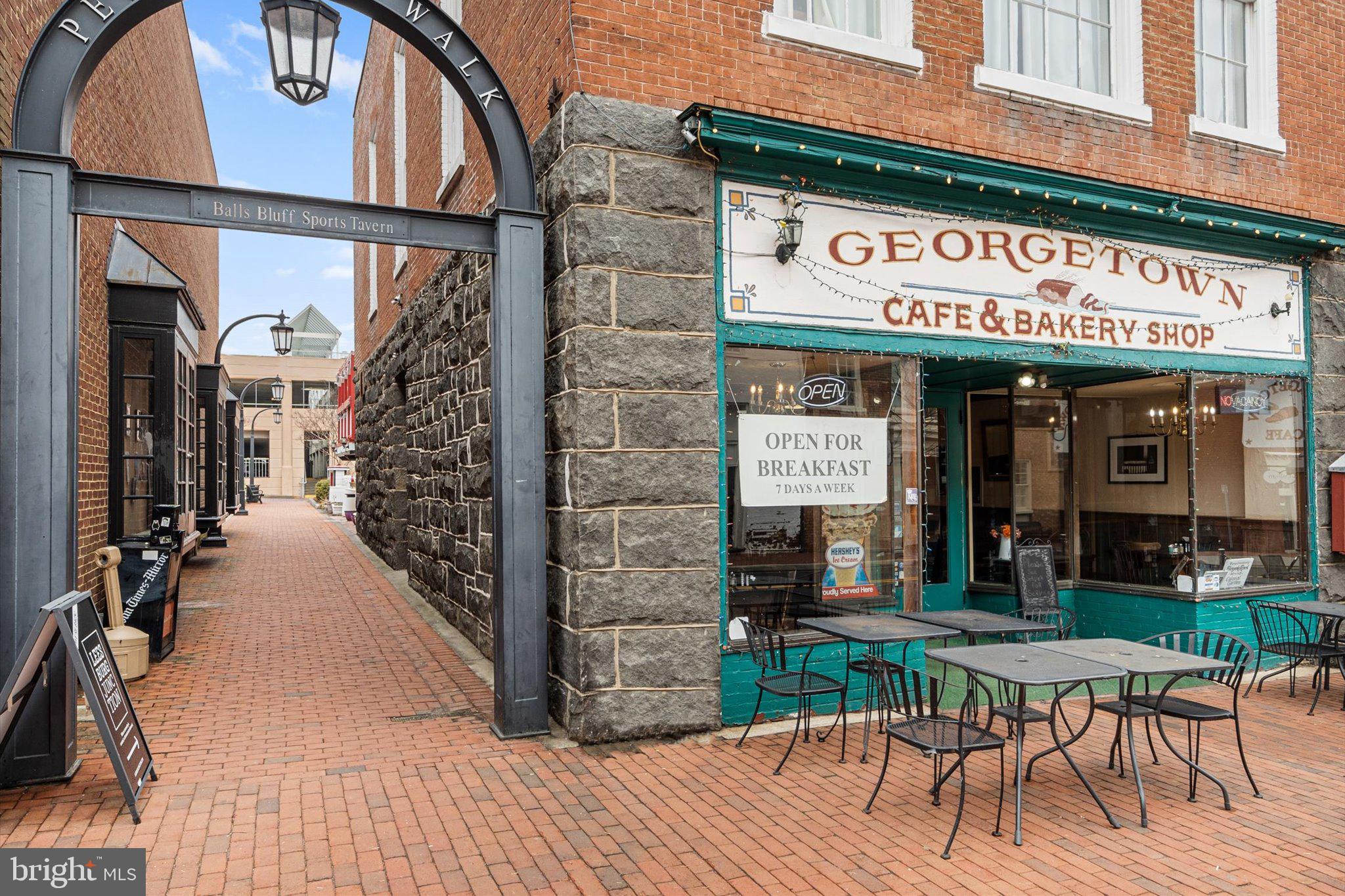 LOWENBACH - Residential