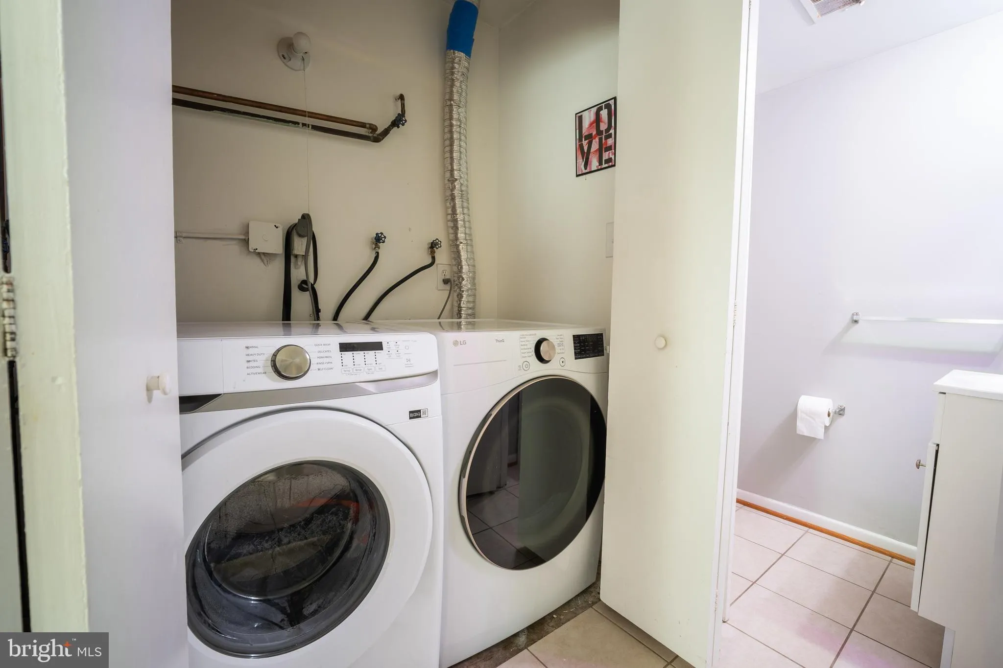 Herndon, Virginia 20170, United States, 3 Bedrooms Bedrooms, ,3 BathroomsBathrooms,Residential,Coming Soon,81765