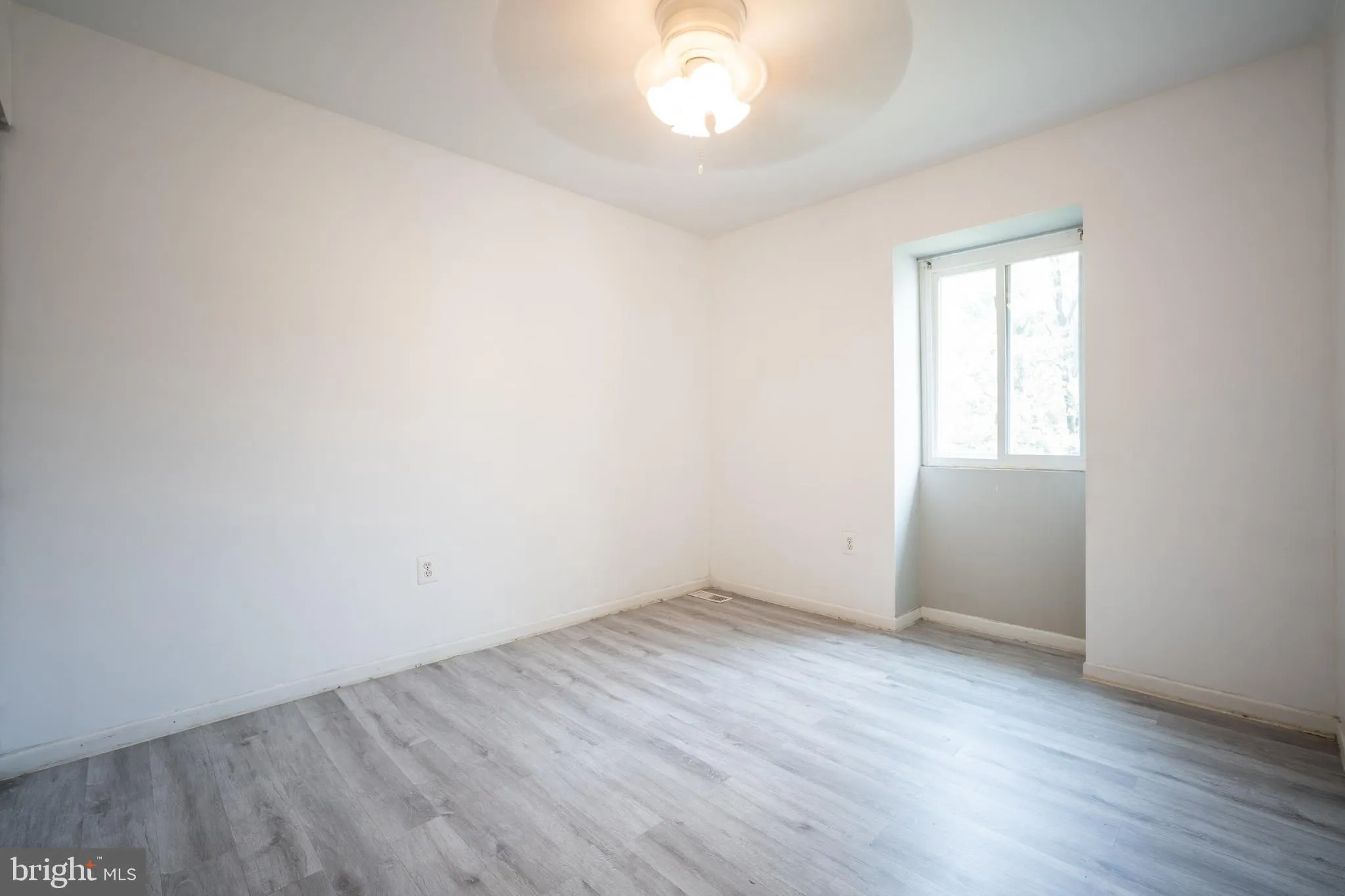 Herndon, Virginia 20170, United States, 3 Bedrooms Bedrooms, ,3 BathroomsBathrooms,Residential,Coming Soon,81765