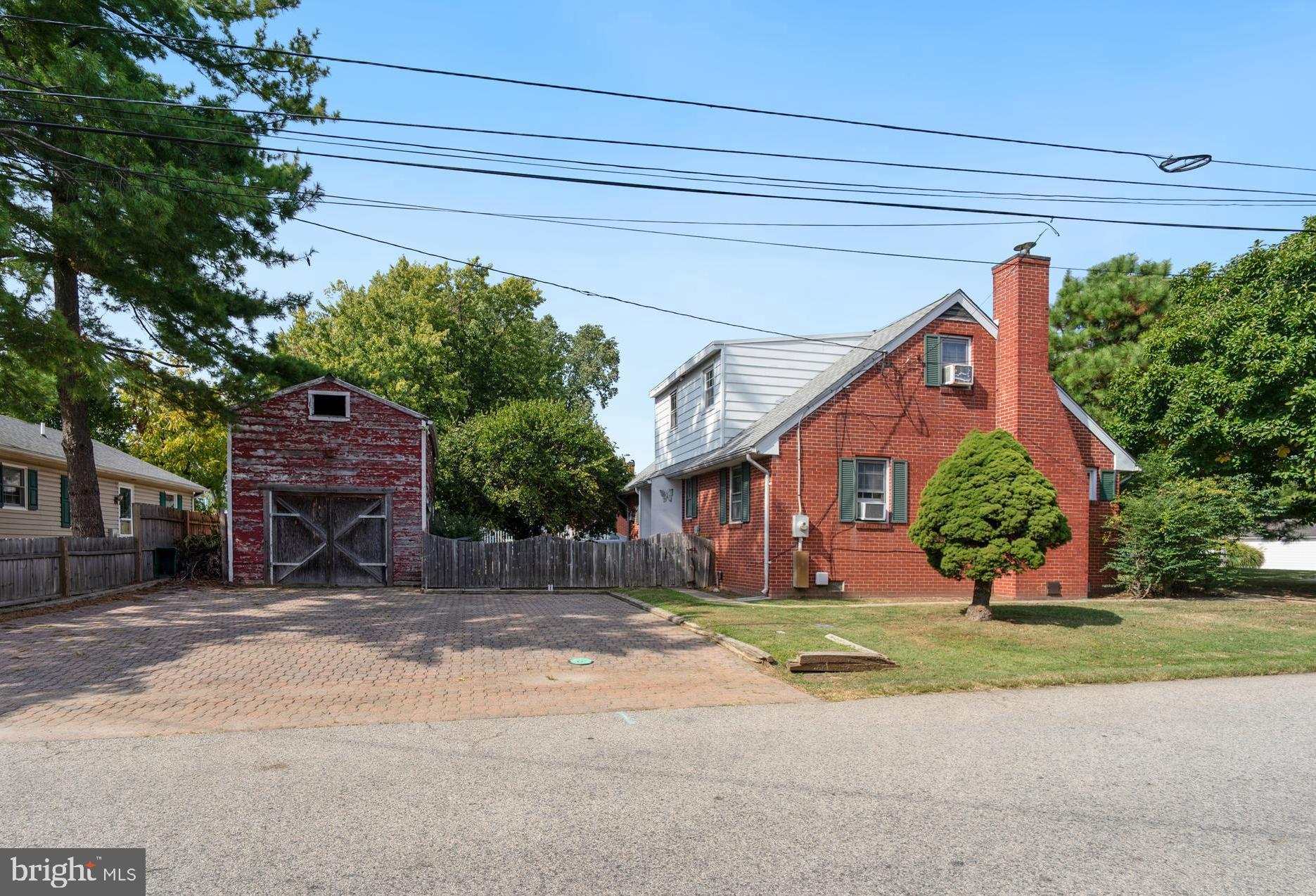 5686 S MAIN STREET