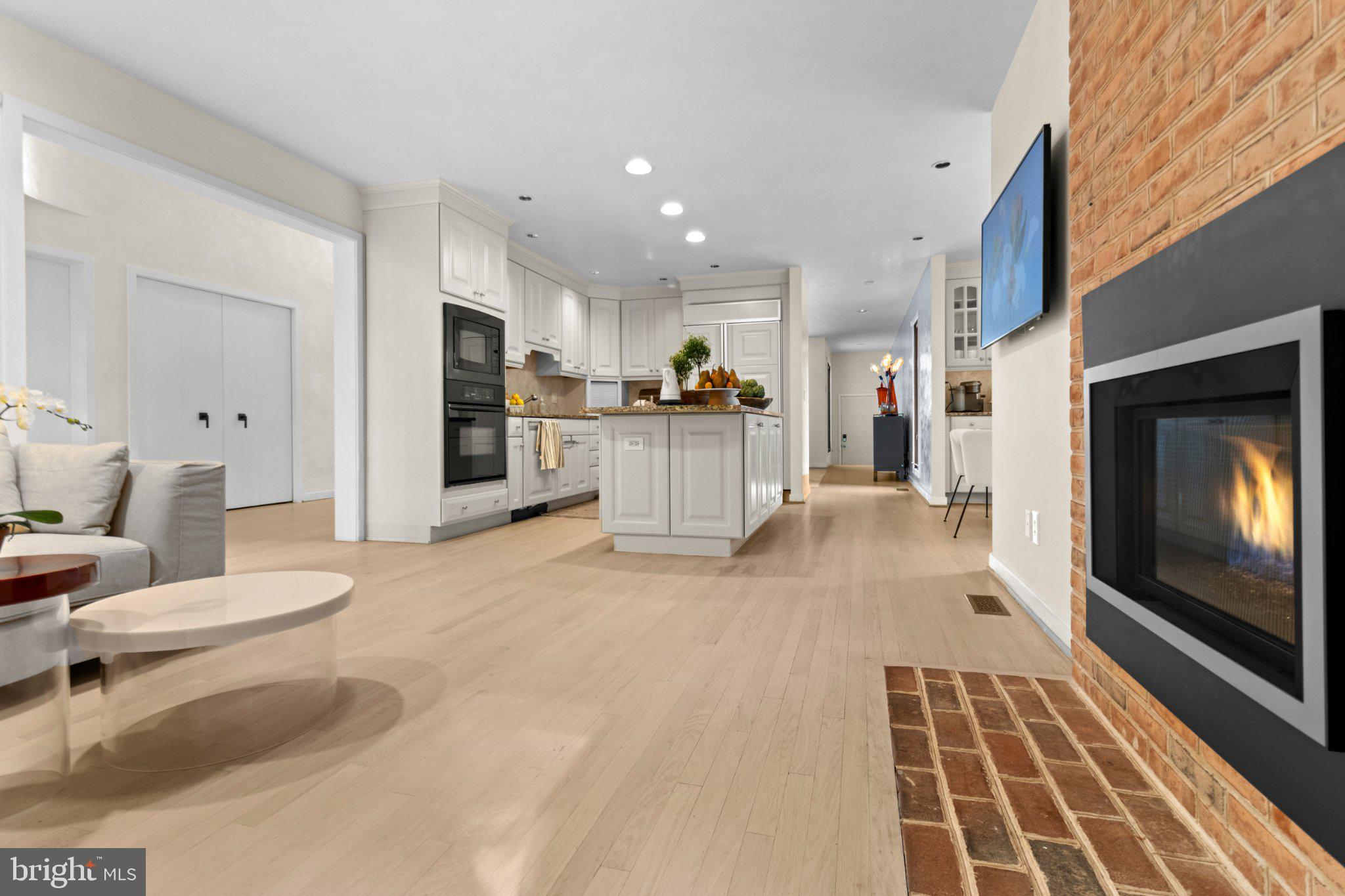 FAIRTHORNE - Residential