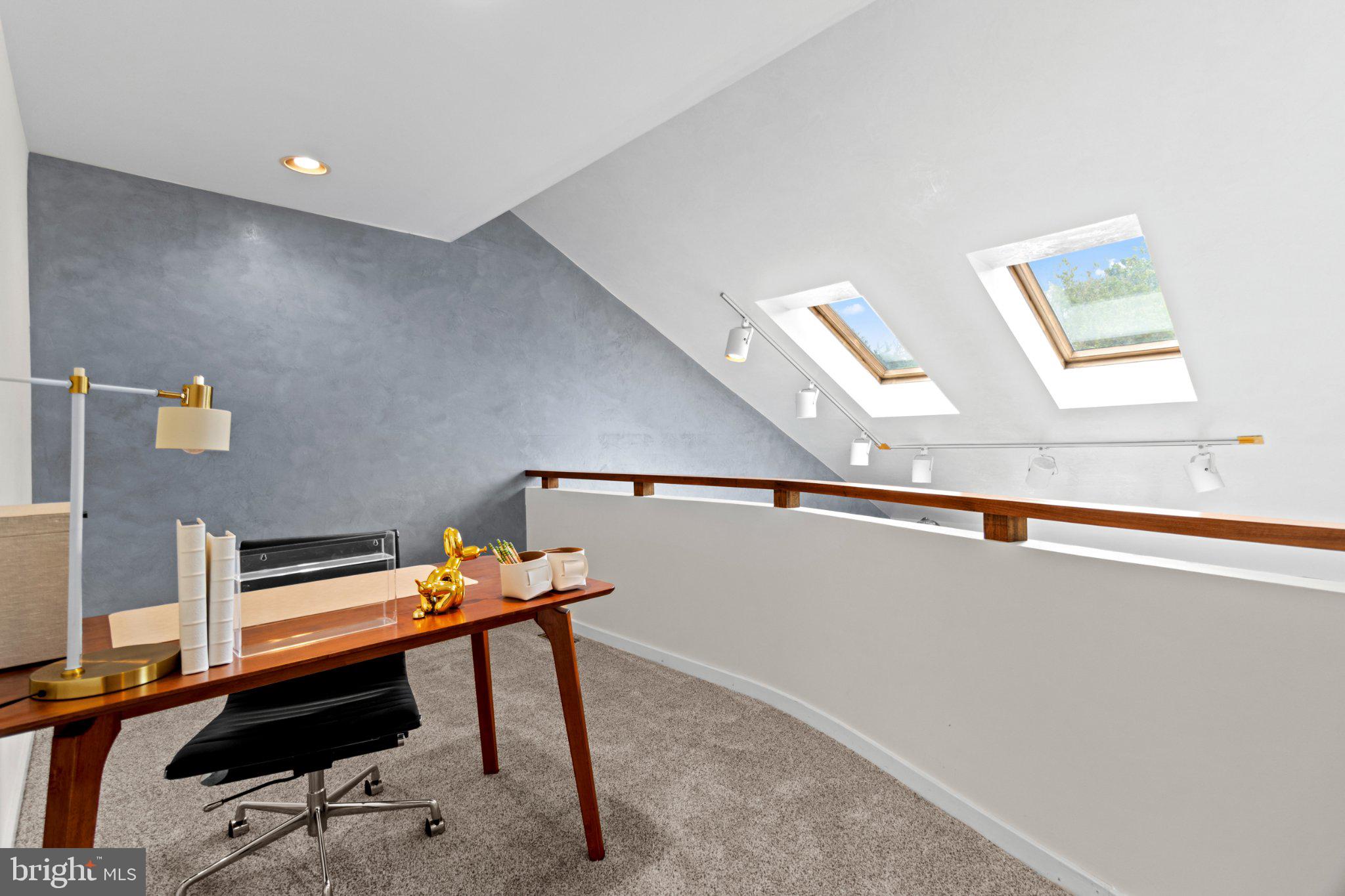 FAIRTHORNE - Residential