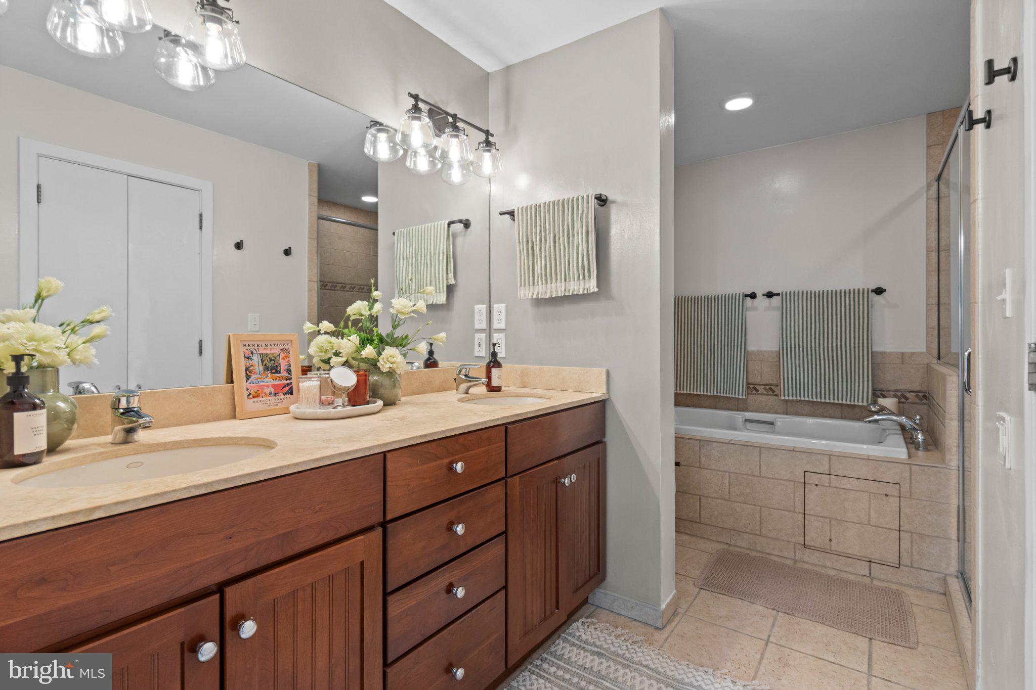 FAIRTHORNE - Residential