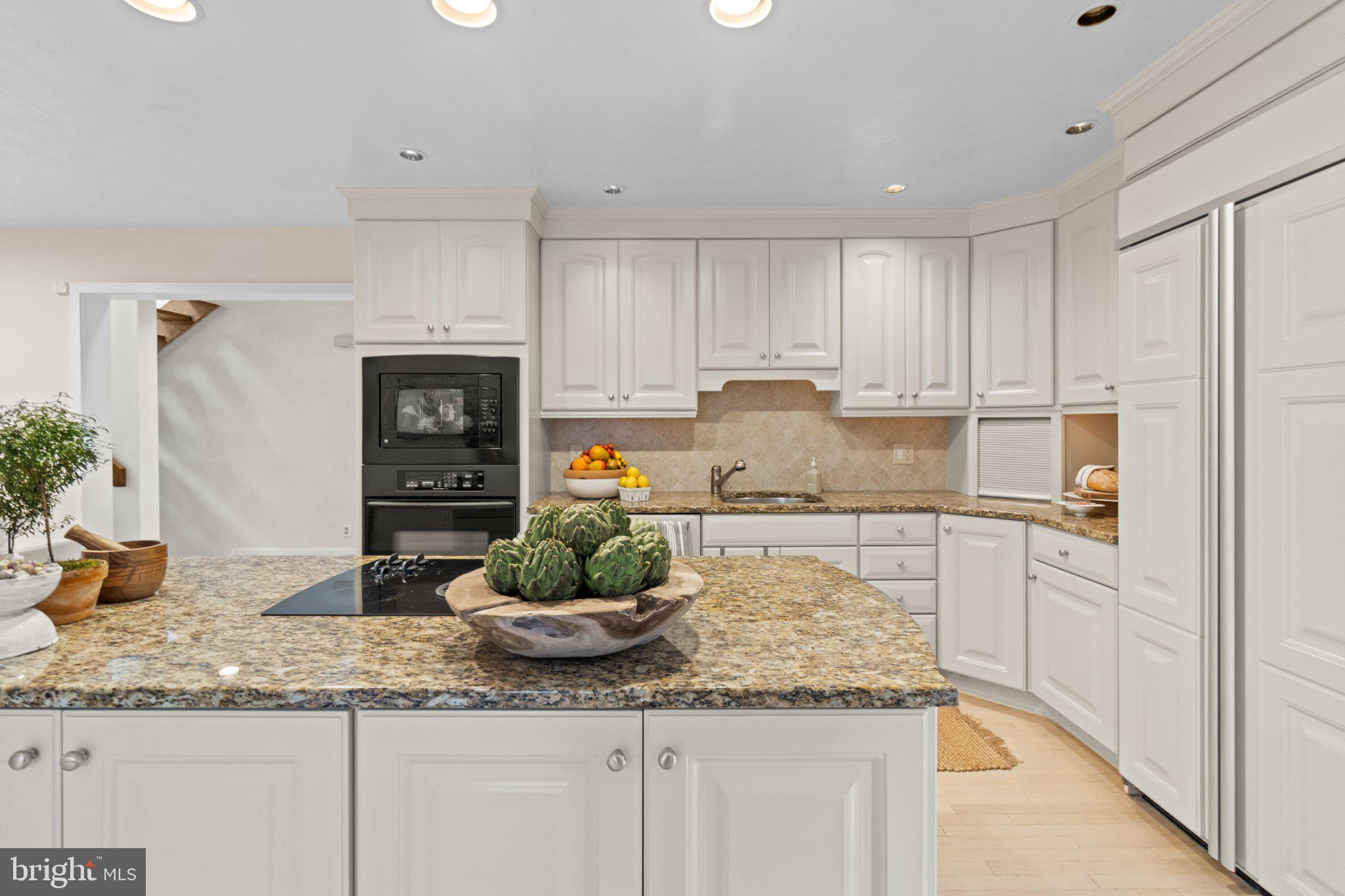 FAIRTHORNE - Residential
