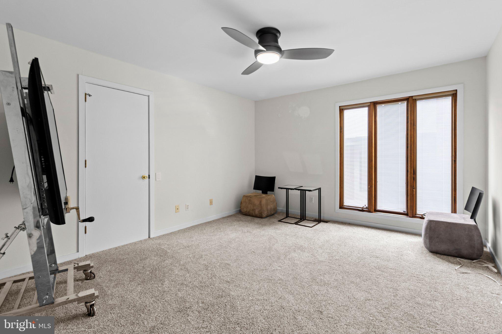 FAIRTHORNE - Residential