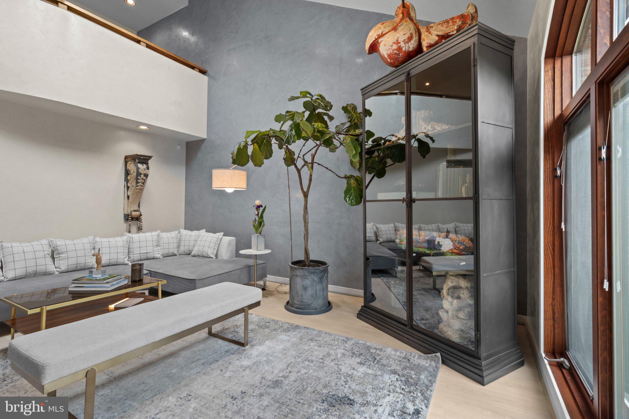 FAIRTHORNE - Residential