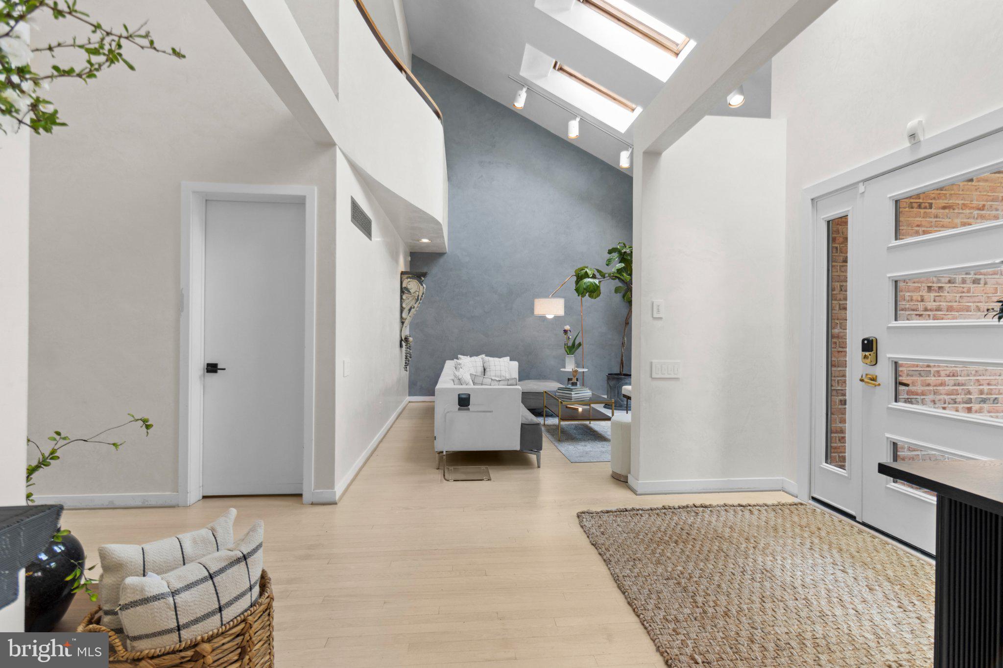 FAIRTHORNE - Residential