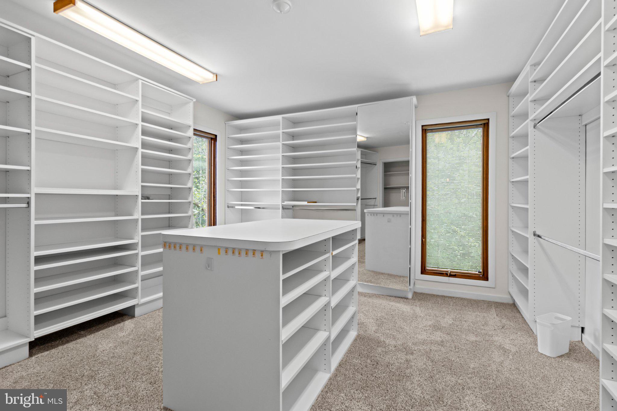 FAIRTHORNE - Residential