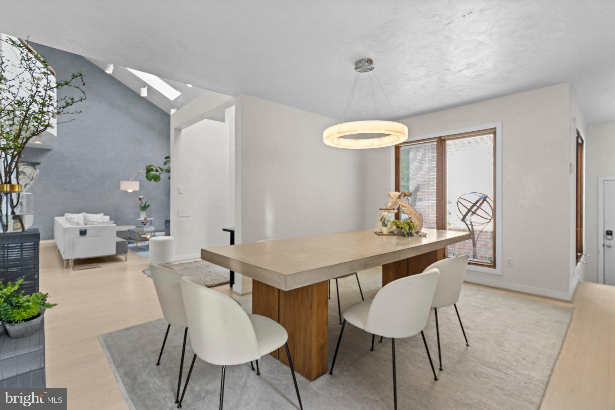 FAIRTHORNE - Residential