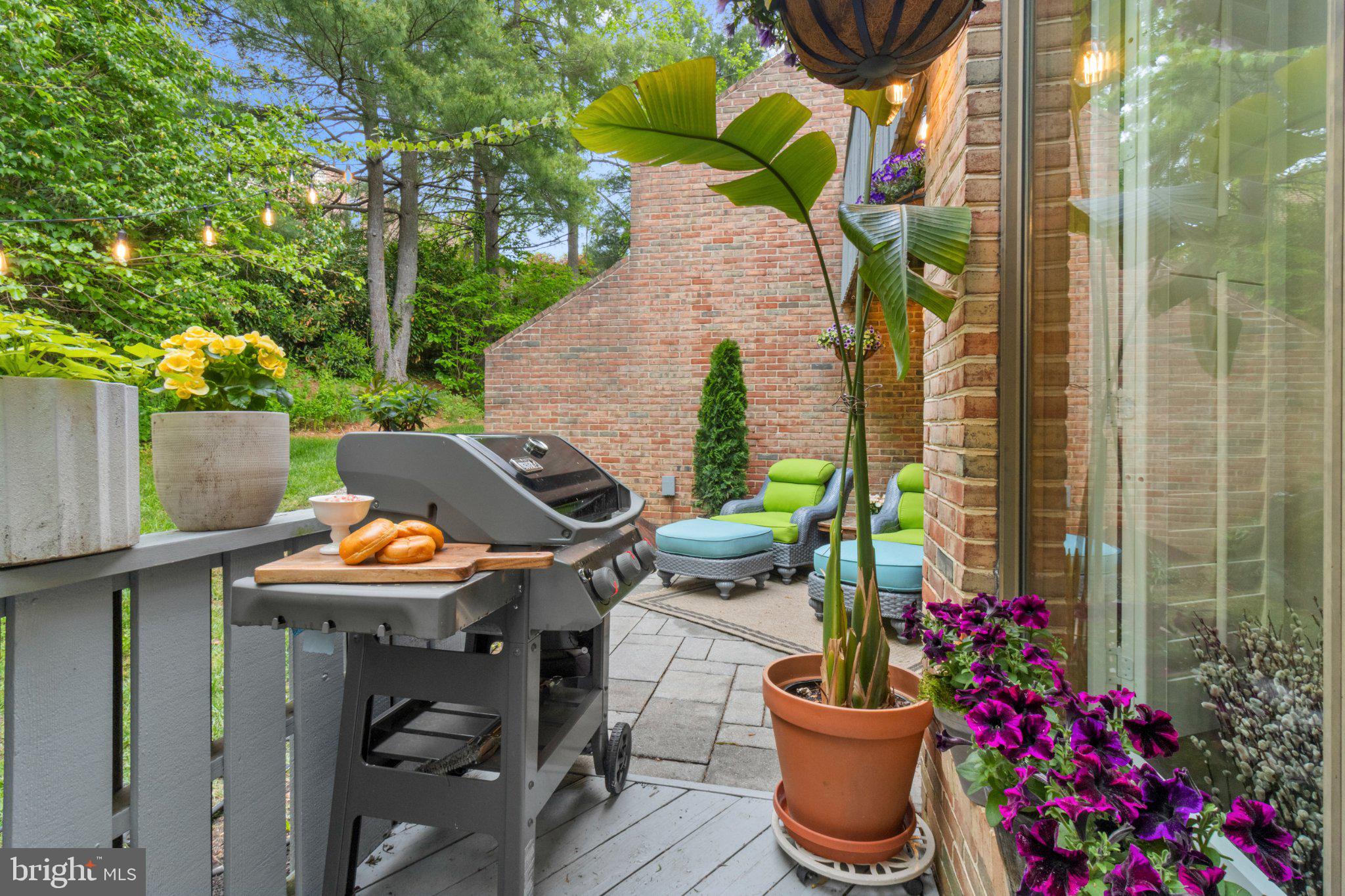 FAIRTHORNE - Residential