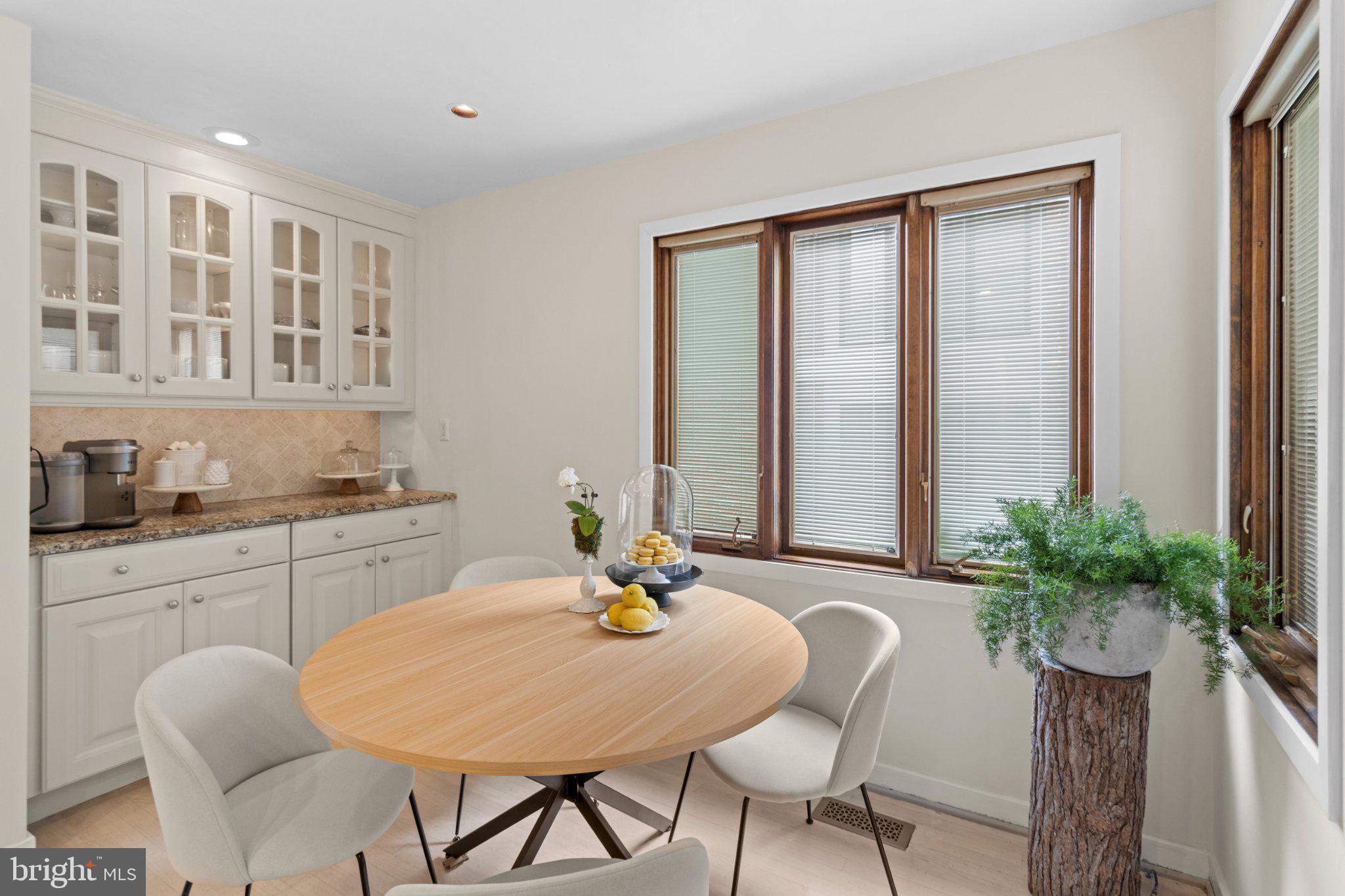FAIRTHORNE - Residential