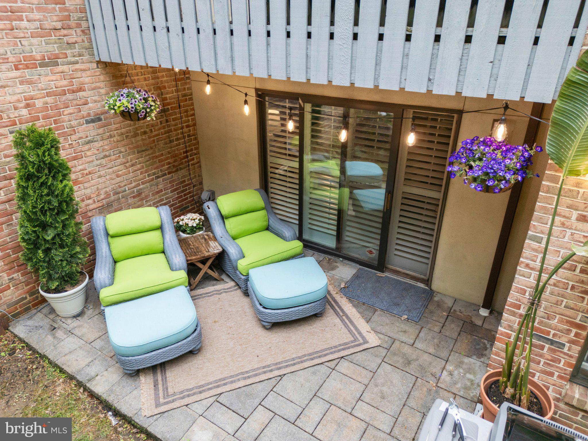 FAIRTHORNE - Residential