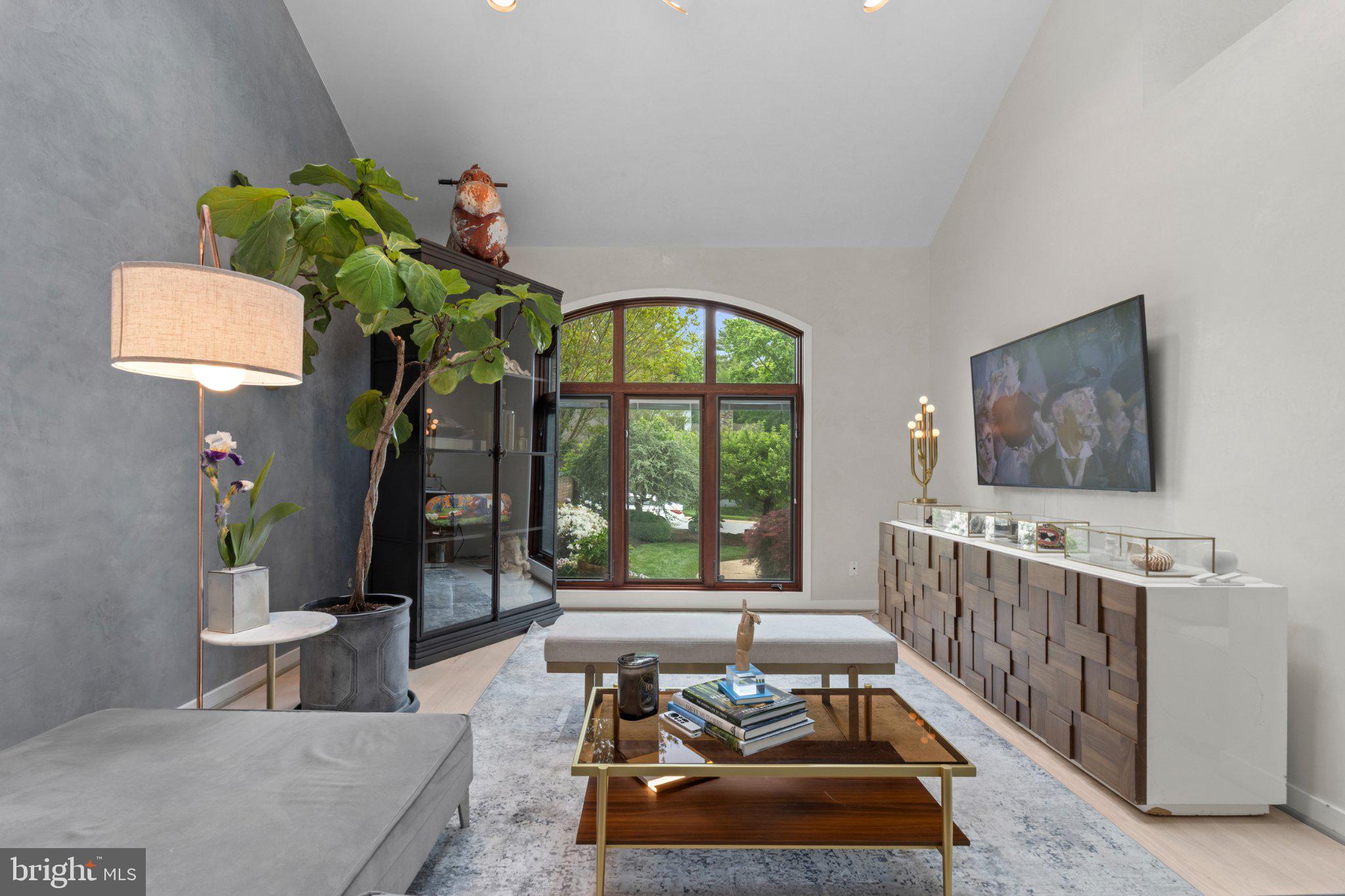 FAIRTHORNE - Residential