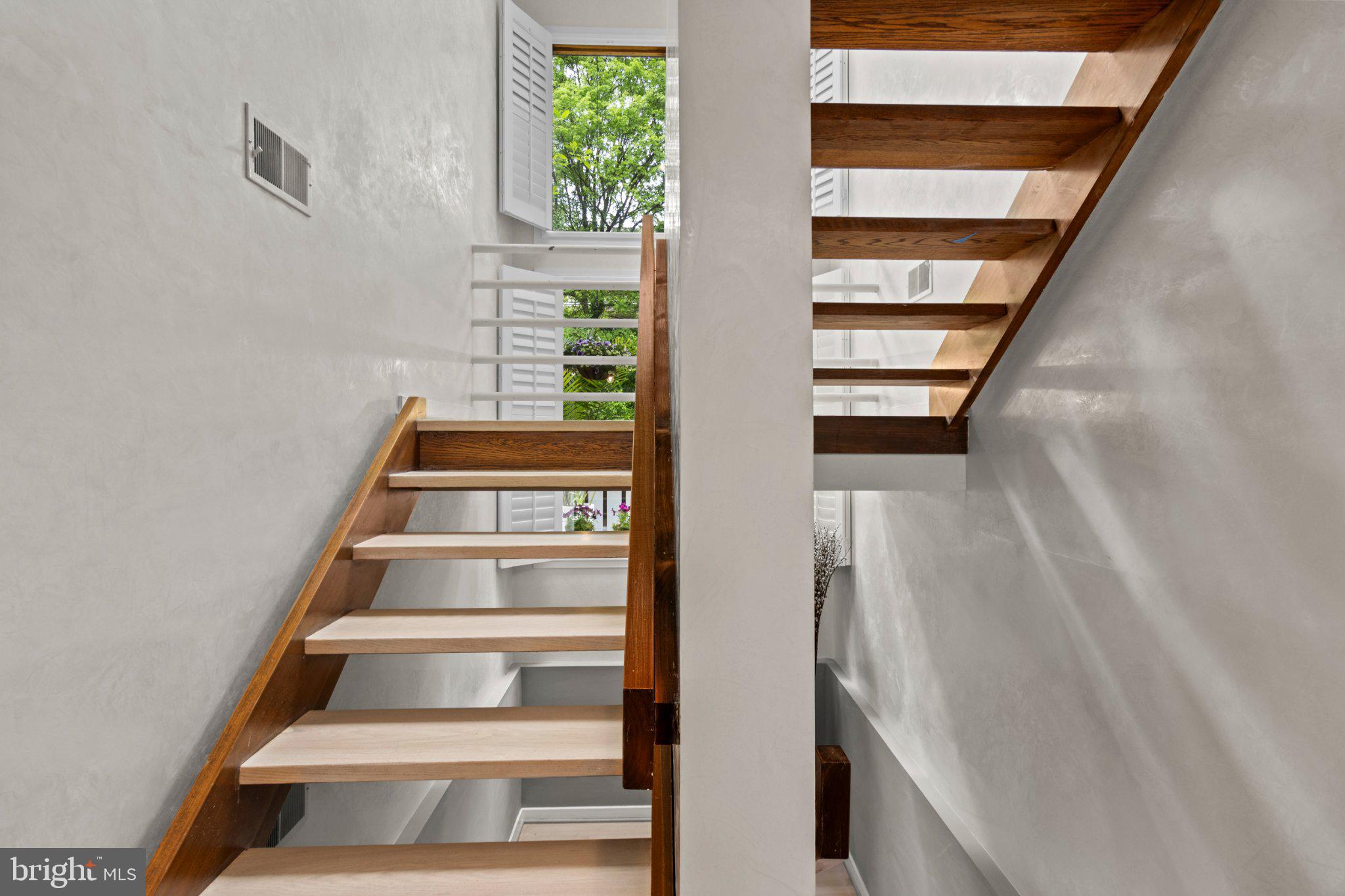 FAIRTHORNE - Residential